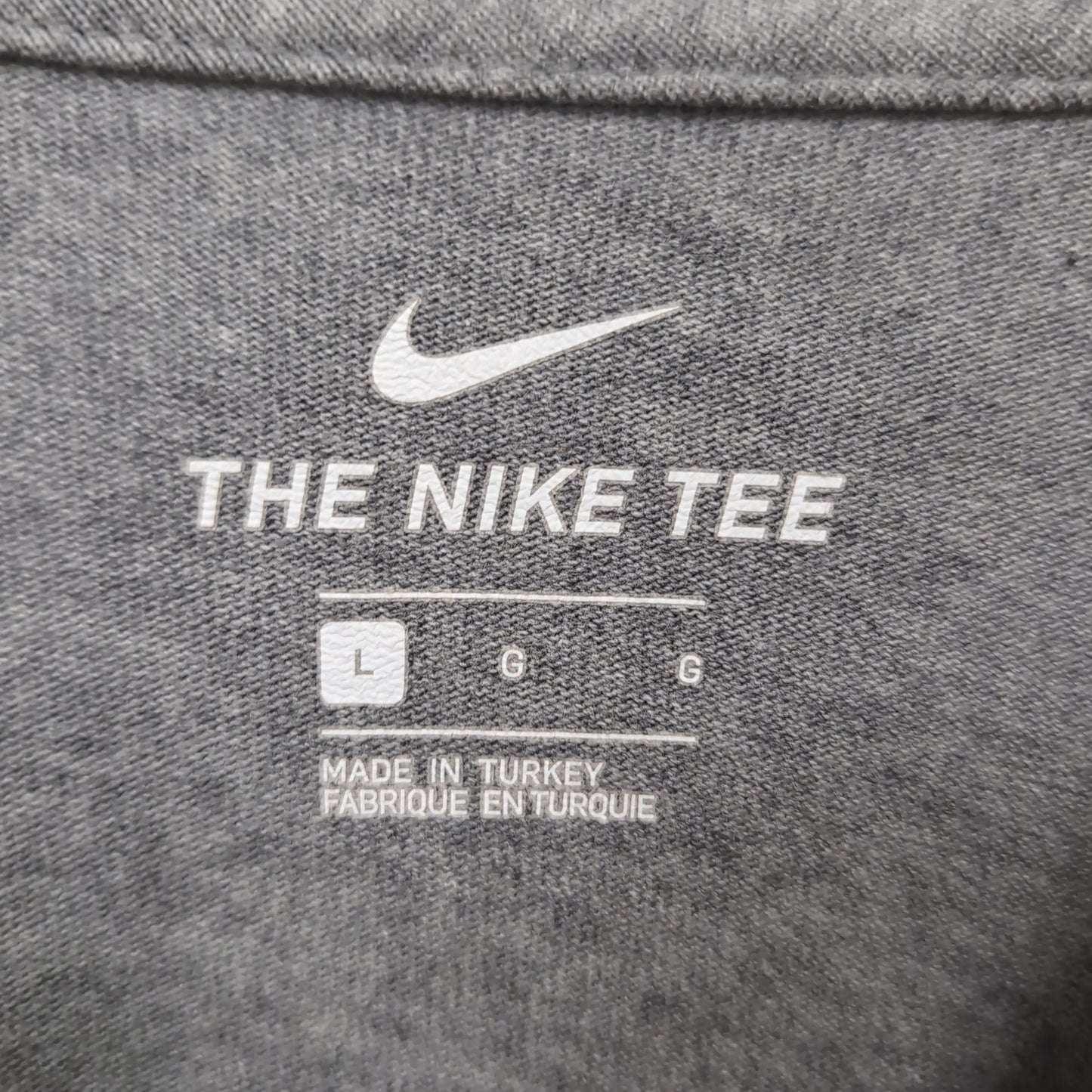 Tee shirt vintage Nike NSW (taille L-XL) T264