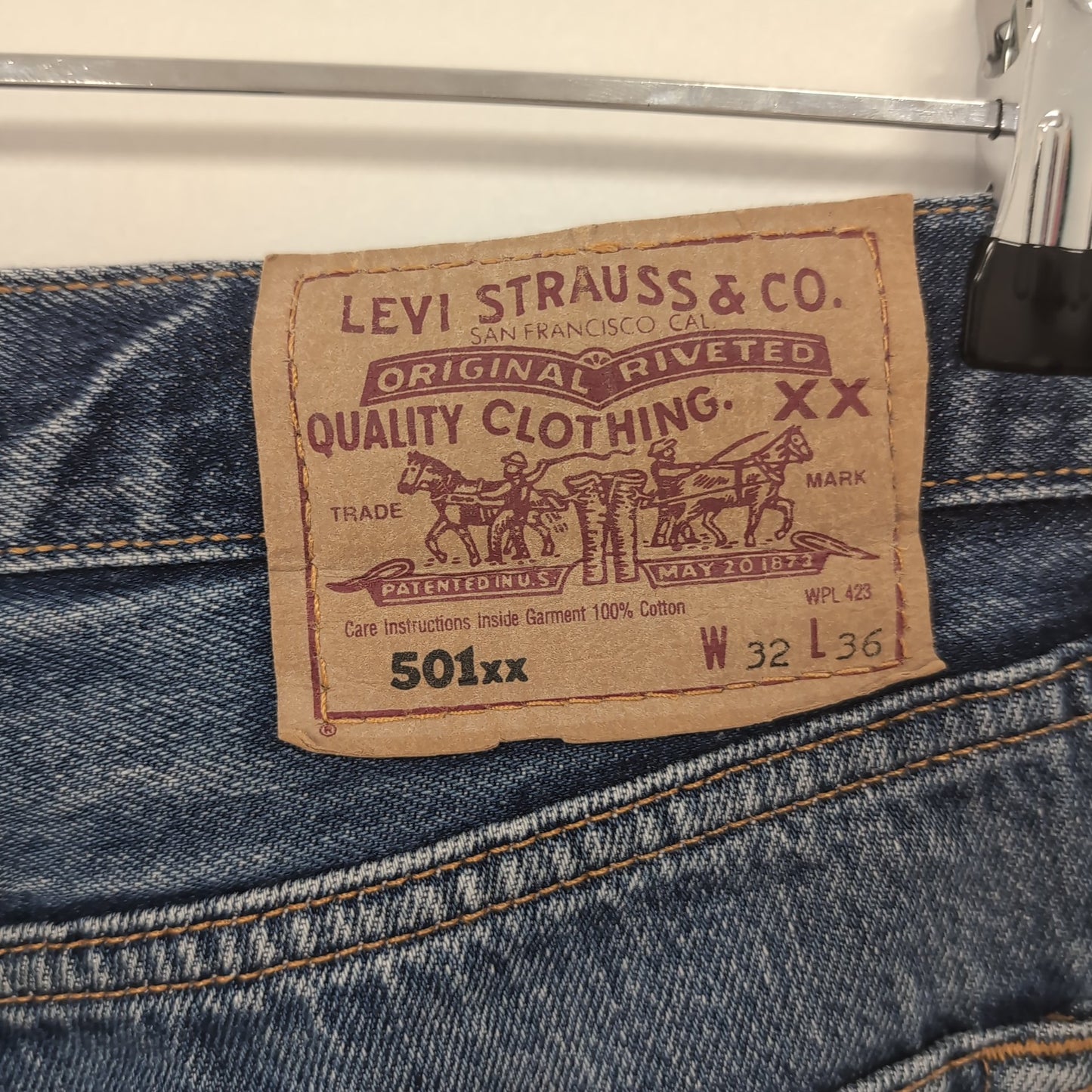 Jean vintage Levi's 501 made in USA (taille 32×32) J81