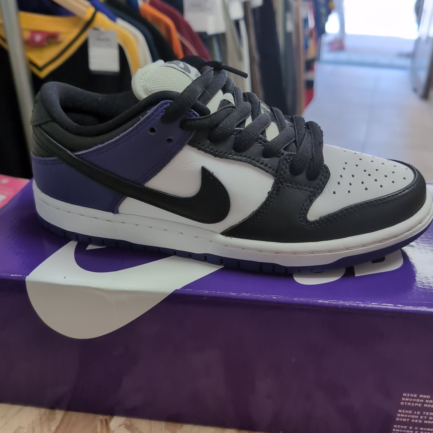 Sneakers Nike Dunk SB Purple (taille 40Eu / 7Us) DS