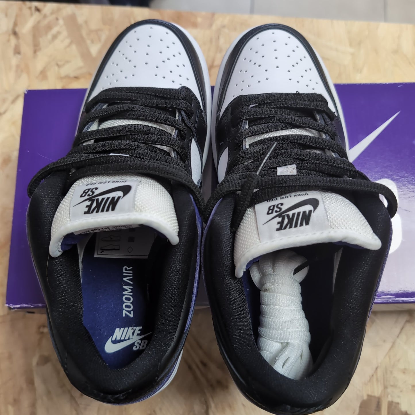 Sneakers Nike Dunk SB Purple (taille 40Eu / 7Us) DS