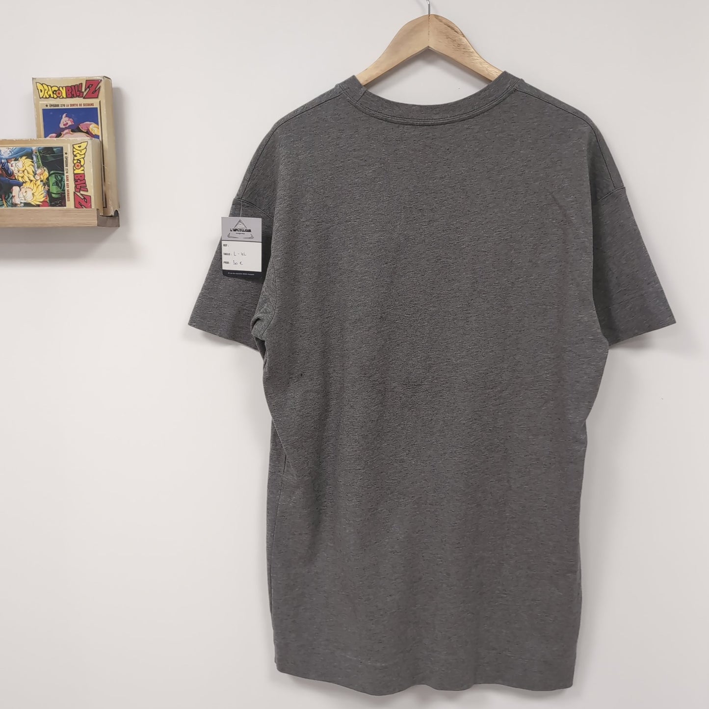 Tee shirt vintage Nike NSW (taille L-XL) T264