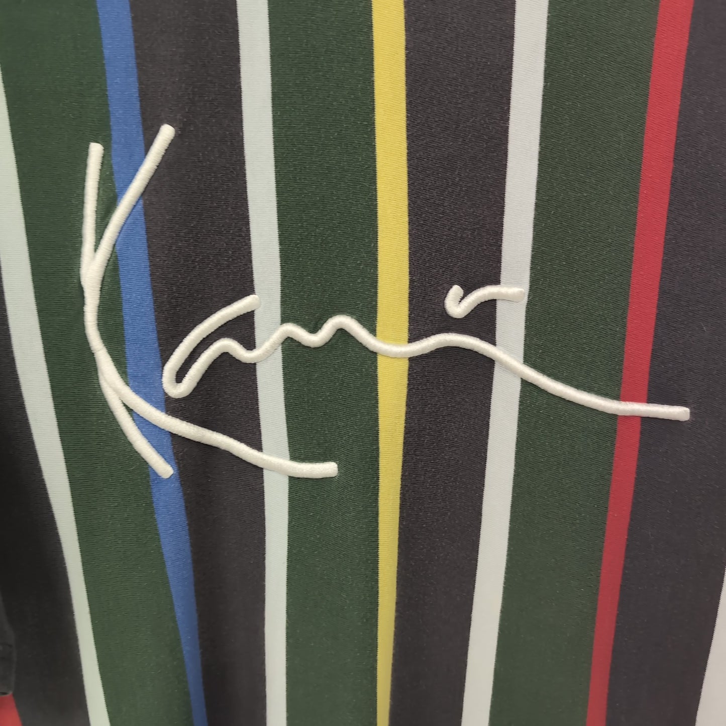 Tee shirt vintage Karl Kani (taille L) T245