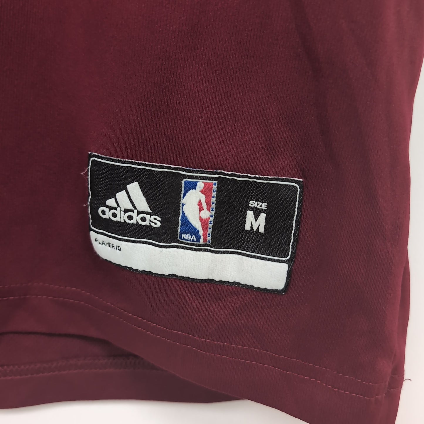 Maillot vintage NBA Cavaliers Kyrie Irving (taille M) T233