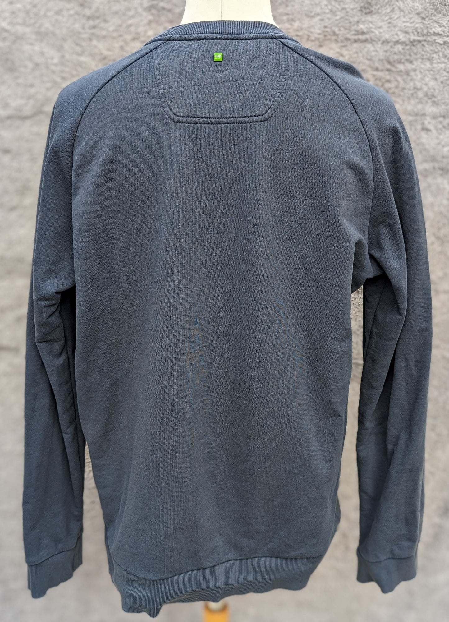 Crewneck vintage Hugo Boss (taille XL)