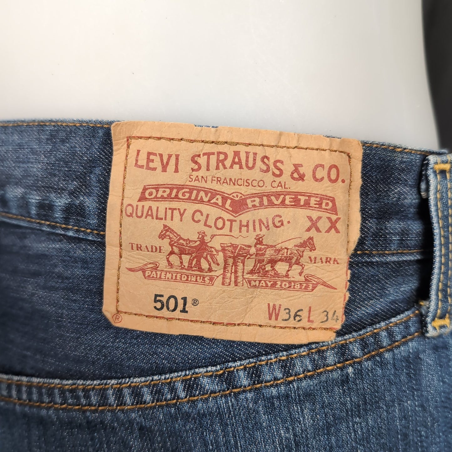 Jean vintage Levi's 501 (taille 36×34) J60