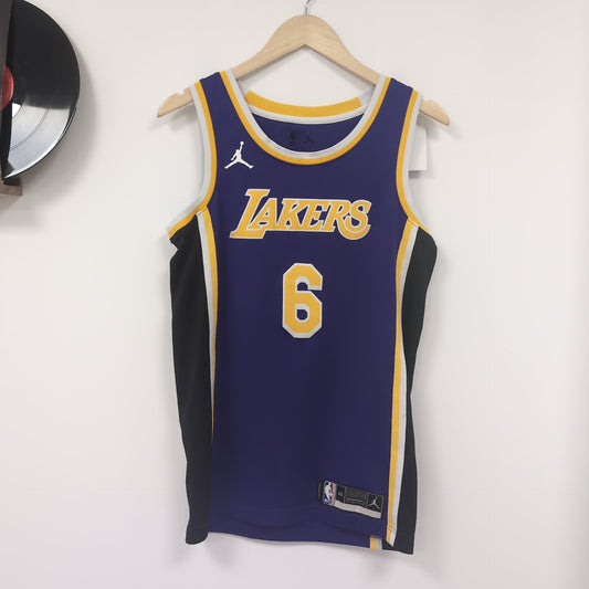Maillot vintage NBA Lakers LeBron James (taille S-M) T236