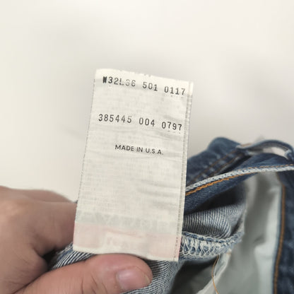 Jean vintage Levi's 501 made in USA (taille 32×32) J81