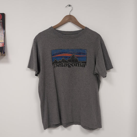 Tee shirt vintage Patagonia (taille M) T354