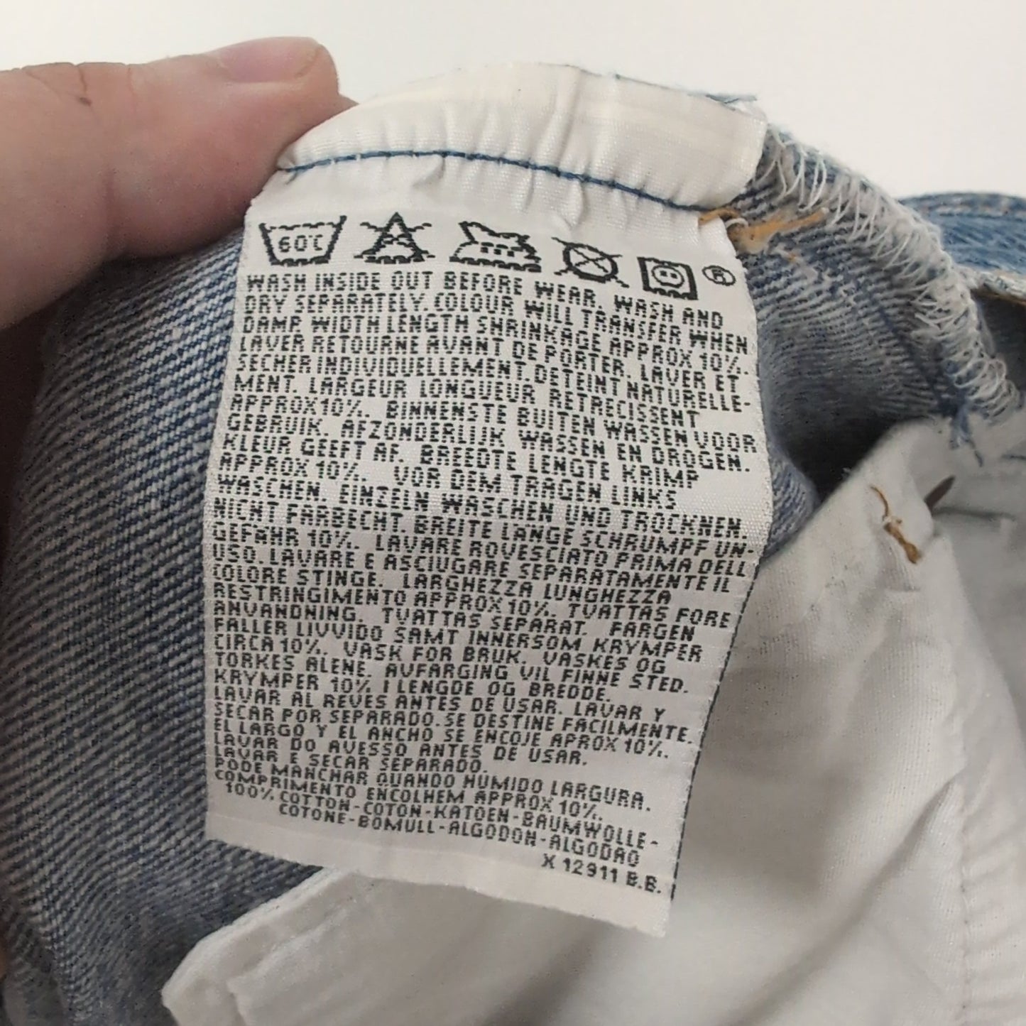 Jean vintage Levi's 501 made in USA (taille 31×32) J82